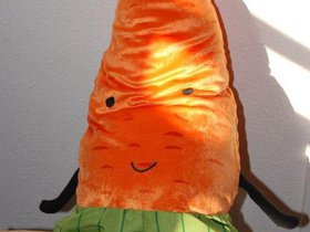 Mr Carrot likes the sunlight in Seattle.jpg